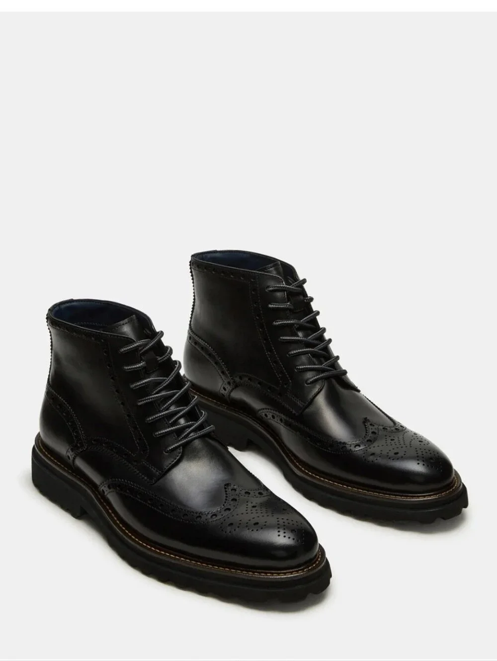 NWT Men's Steve Madden Koda Black Leather Wingtip Lace-Up Boots 9